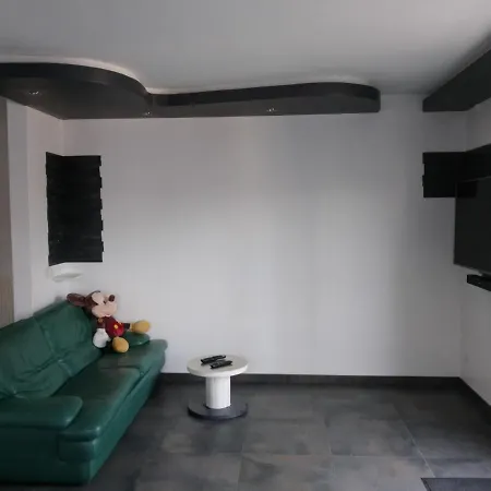 Maison 2 Chambres Sur Sous-sol * Sable-sur-Sarthe